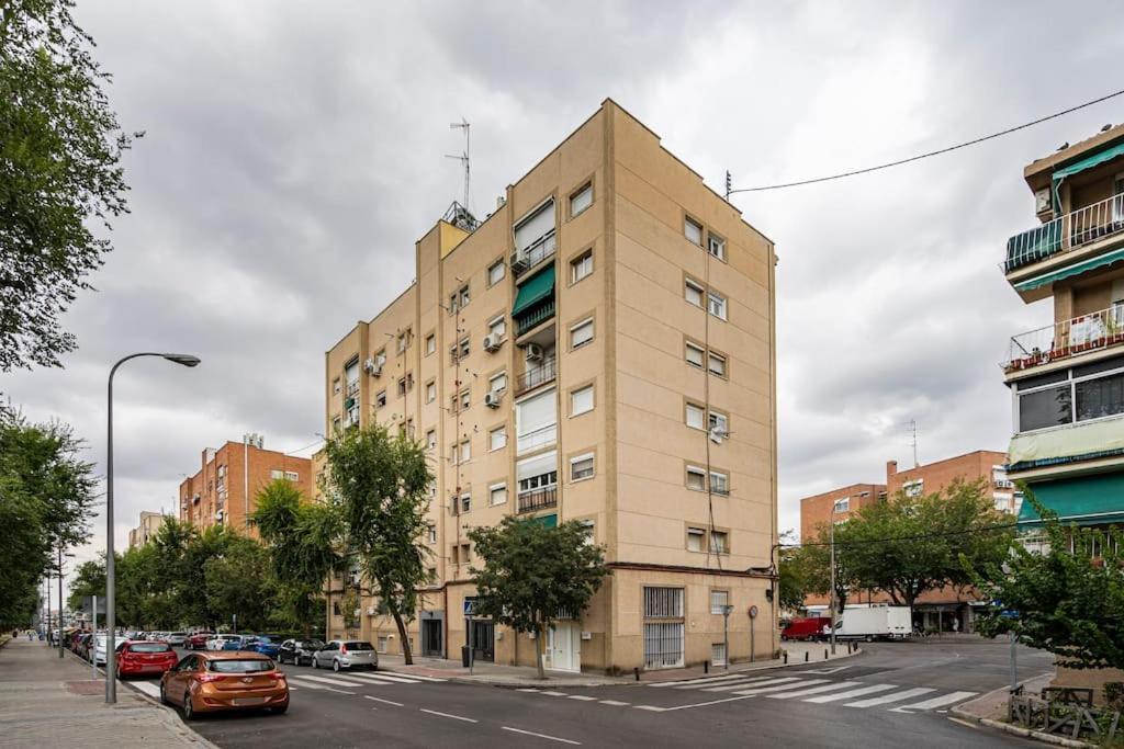 Arriaga Alto- Coqueto Duplex. Parking Gratuito Apartment Мадрид Екстериор снимка